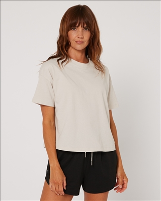 Women&amp;#39;s- Rhea Oversized Tee- Sand